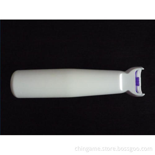 Expandable golf ball rod for Wii